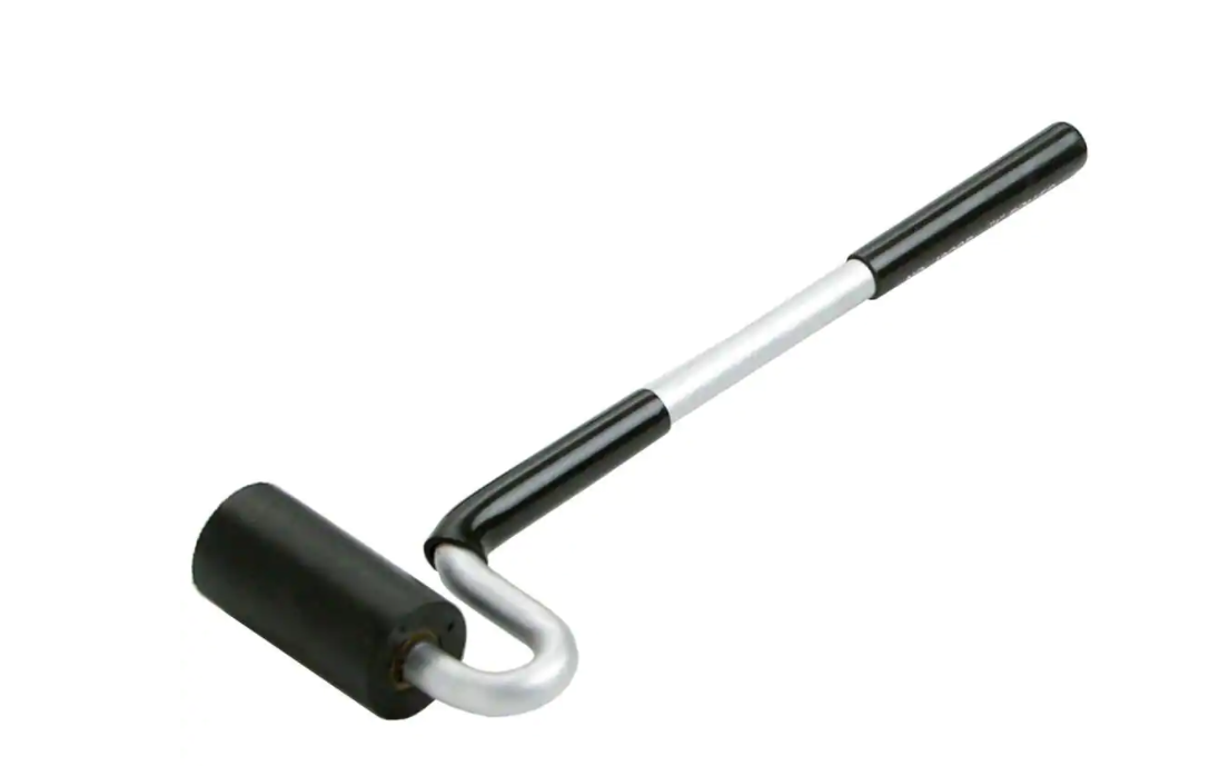 EMBLEM AND MOLDING ROLLER